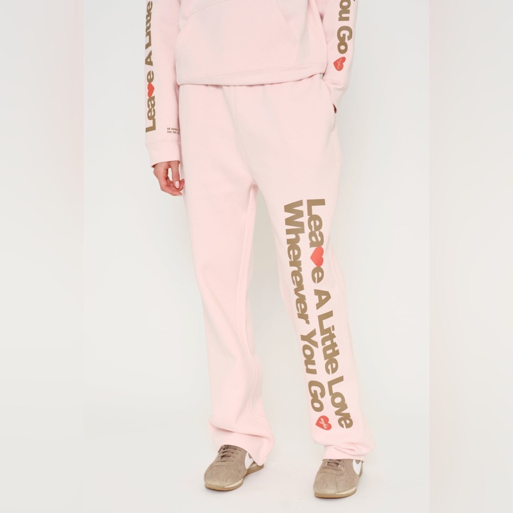 NWT The Mayfair Group "Leave A Little Love" M/L Wide Leg Sweatpants Pink